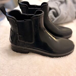 Hunter Black Chelsea Rain Boots size 8